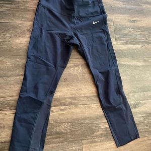 Nike Navy Cropped Legging
